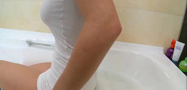  Redhead Ksenia Valasatik gets orgasms in the shower